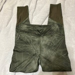 Hylete women’s leggings.